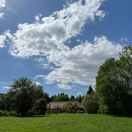 Perschlingtalhof Apartment